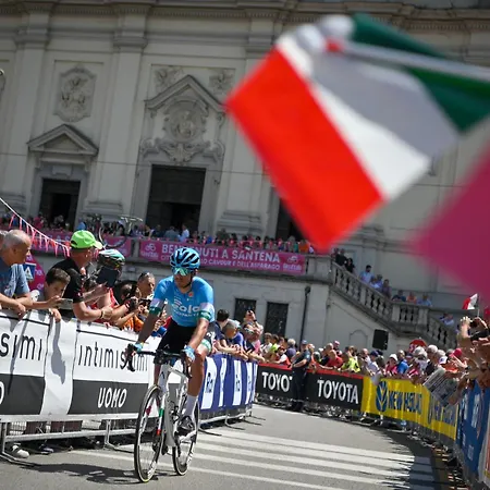 Bed & Breakfast Lontani Da Casa